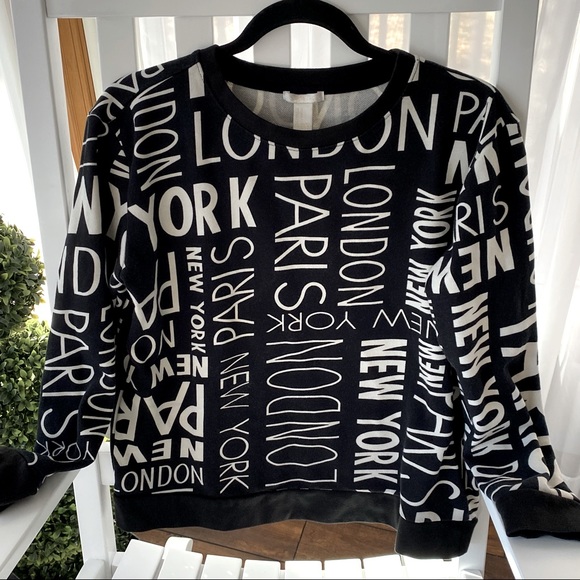 Forever 21 Tops - Forever 21 Crewneck Lightweight Sweatshirt Size Medium Black and Cream Color